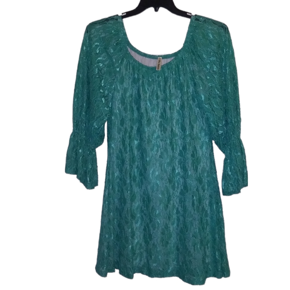 2TEE COUTURE Size Large Lace Dress Mint Green With Sheer Bell Sleeves Tunic